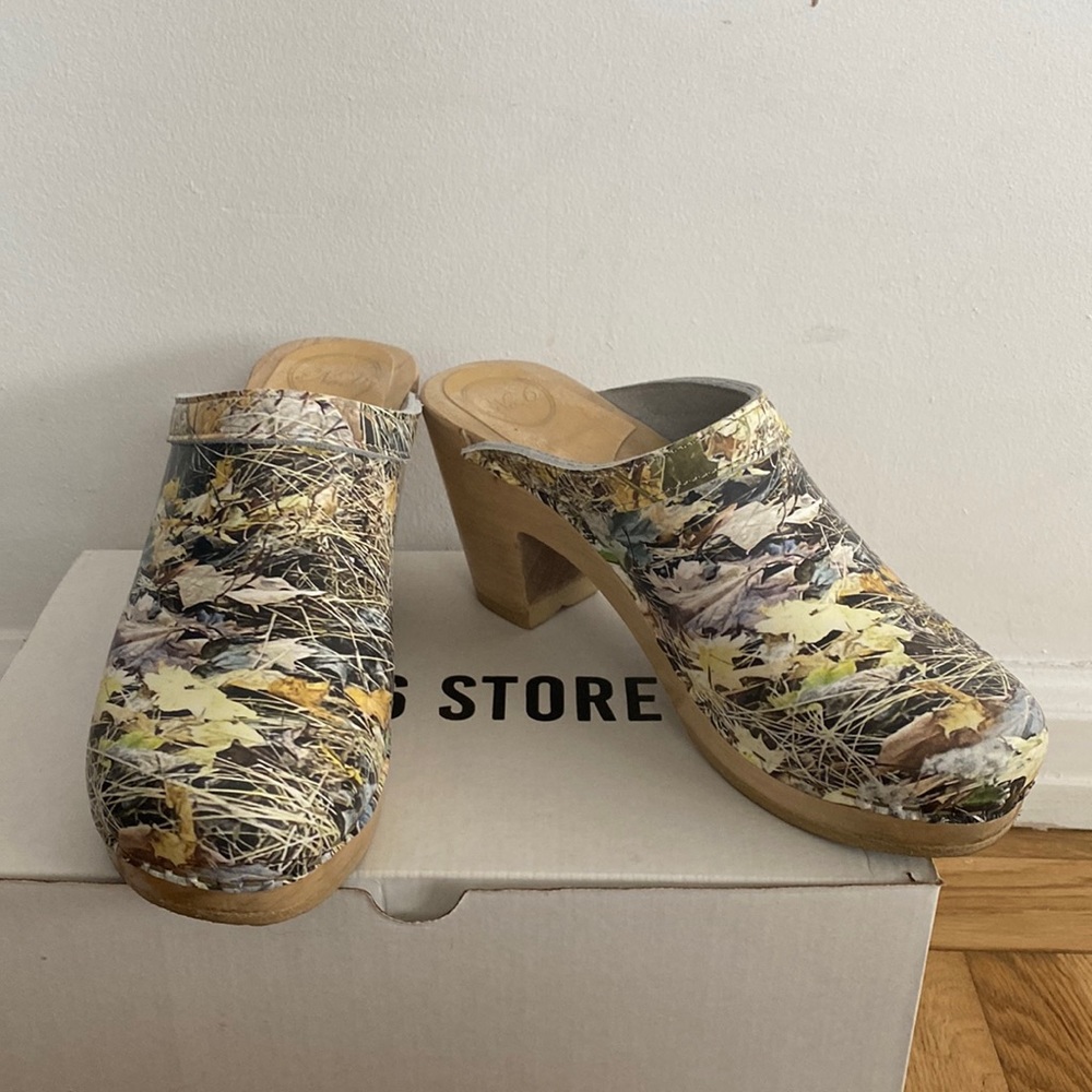 No 6. Camo Clog